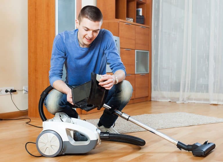 Bagged vs. Bagless Vacuum Cleaners A Detailed Comparison